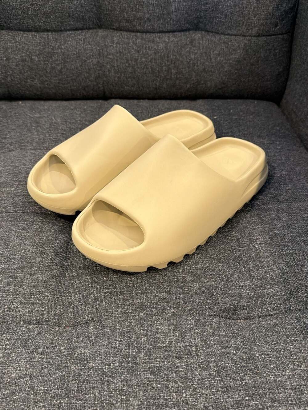 Adidas Yeezy Slide ‘Pure’ - size 11M - no box